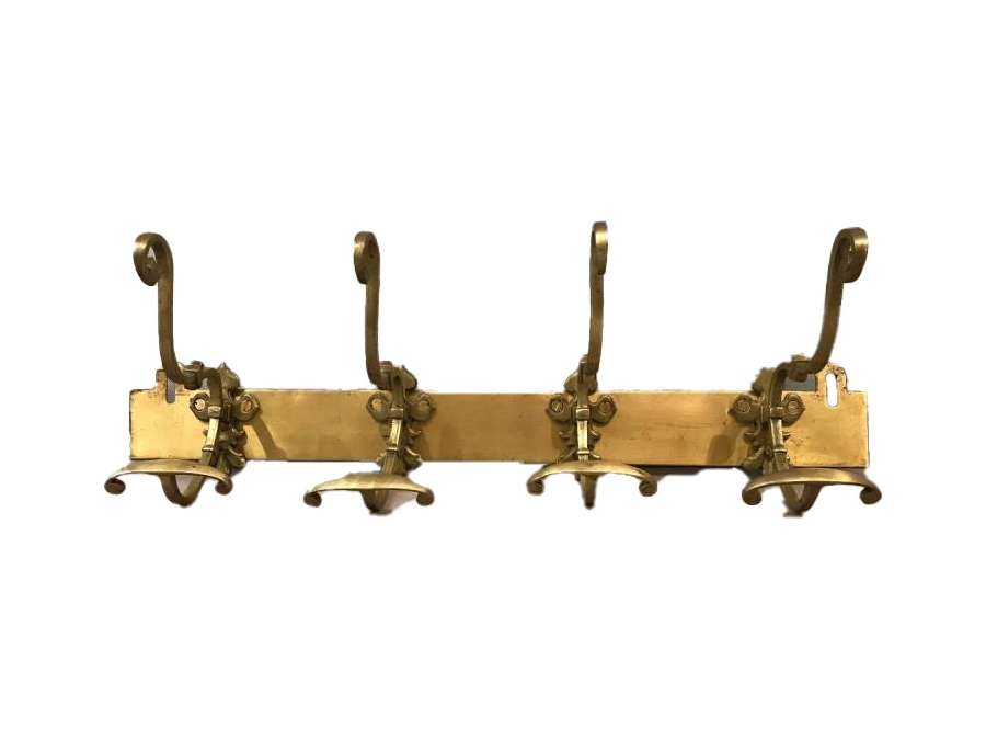 Mantles on vintage brass bar 19 th