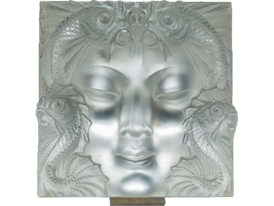 René Lalique: "Woman's Mask" + decorative plate, 20th century metal support