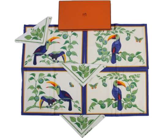 HERMÈS: "Les TOUCANS" 4 sets de table+ et 4 serviettes en coton de 20e siècle
