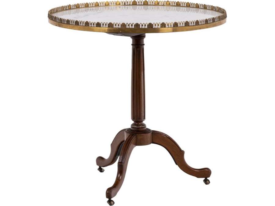 Directoire style pedestal table in mahogany. Circa 1900