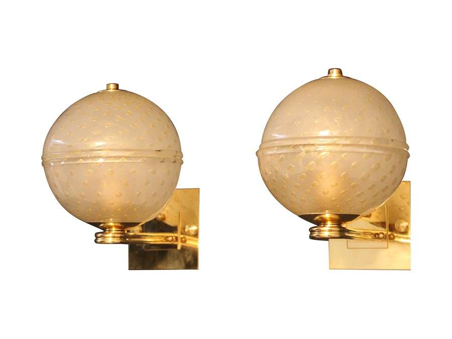 Pair of Sconces in Golden Pulegoso Murano Glass in Barovier Style