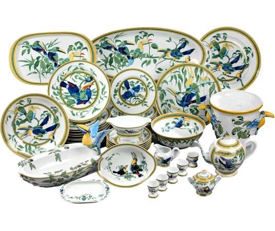 HERMÈS : Part of a table service+ "TOUCAN" in porcelain 20th century