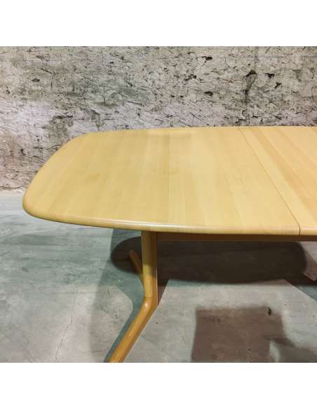 Scandinavian Solid Beech Design Table-Bozaart