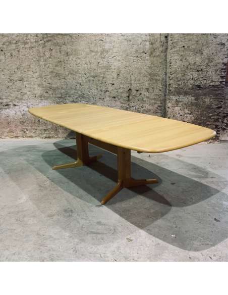 Table Design Scandinave en Hêtre Massif-Bozaart