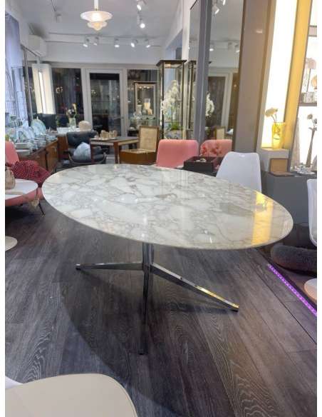 Florence Knoll (1917-2019) : Dining Room Table with Oval Top - Dining Room Tables-Bozaart