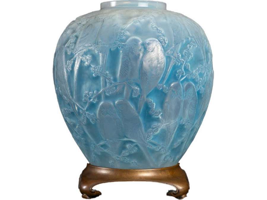 René Lalique 1919 - Vase Perruches Opalescent