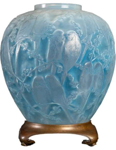 René Lalique 1919 - Opalescent Budgie vase - vases and glass objects-Bozaart