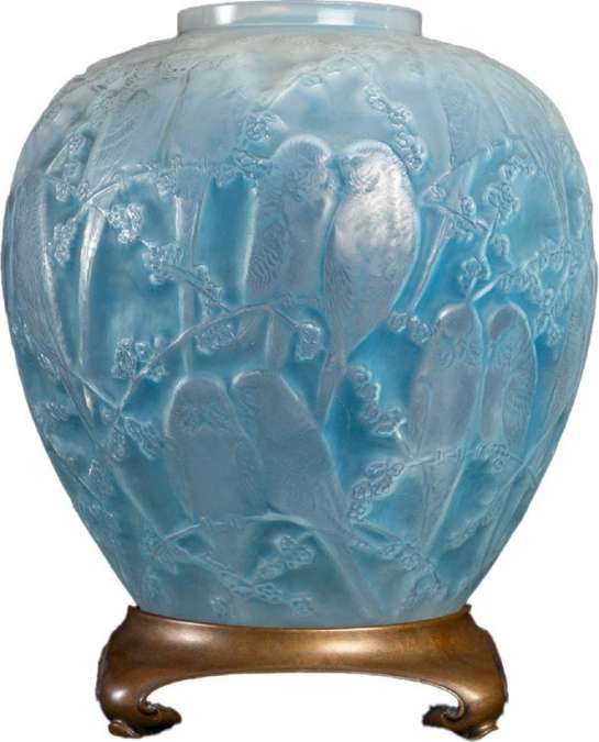 René Lalique 1919 Opalescent Budgie vase vases and glass objects