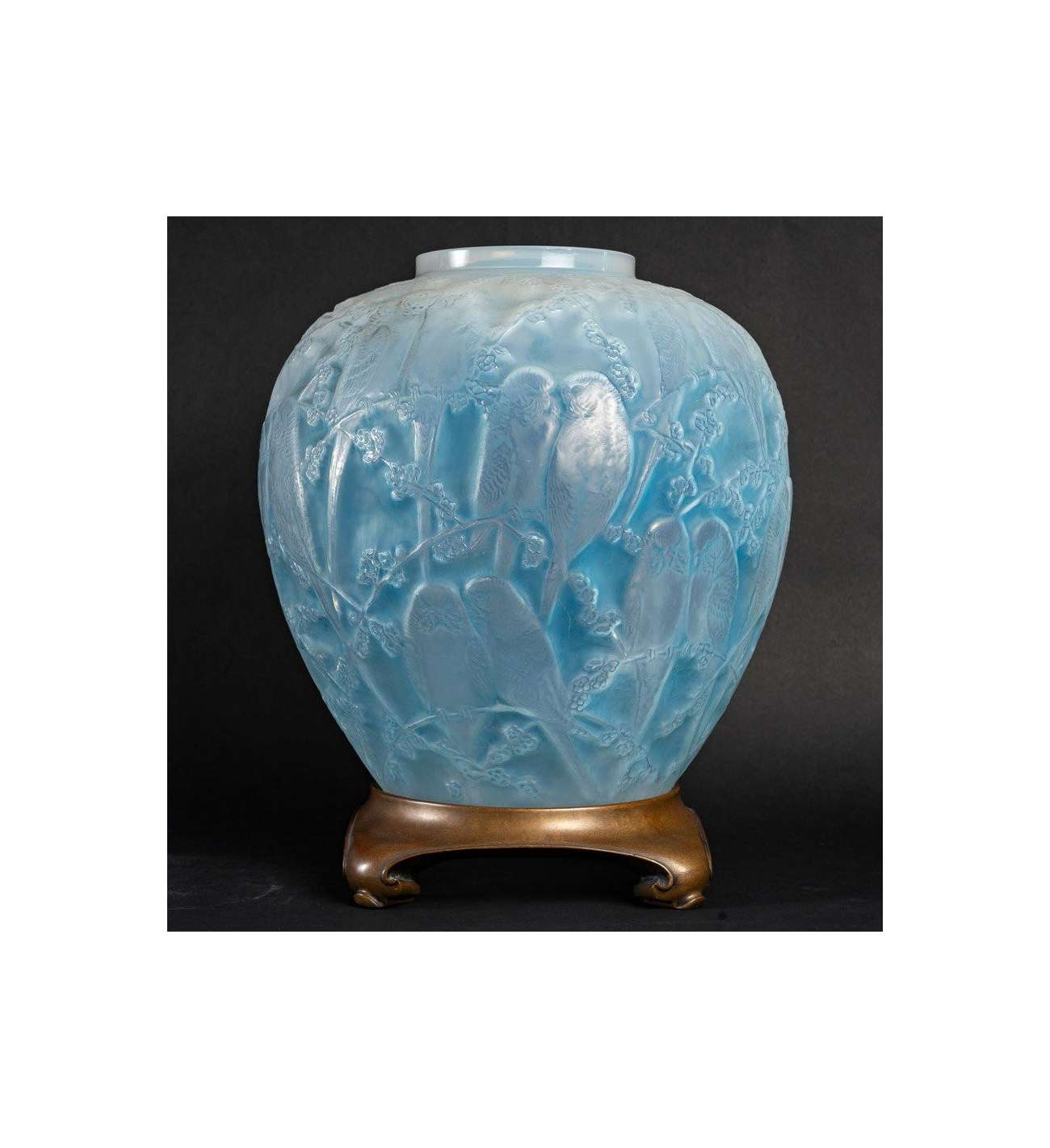 工芸品 VINTAGE LALIQUE Lalique vase - Dampierre Birds, 1970. For Sale at Ruby Lane