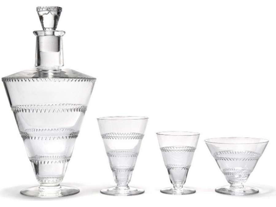 Lalique France: Glass set "Vouvray" + of 20th century