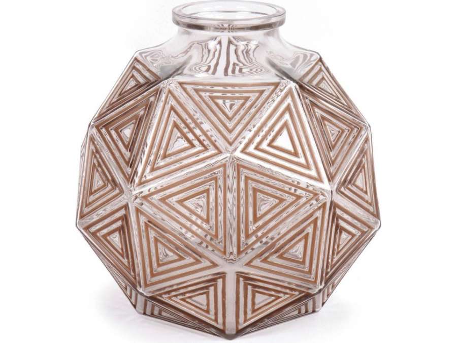Vase Nanking Crée Par René Lalique en 1925 - vases et objets en verre