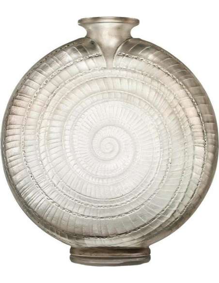Snail Vase In Blown-molded Glass, Signed R Lalique - vases and glass objects-Bozaart