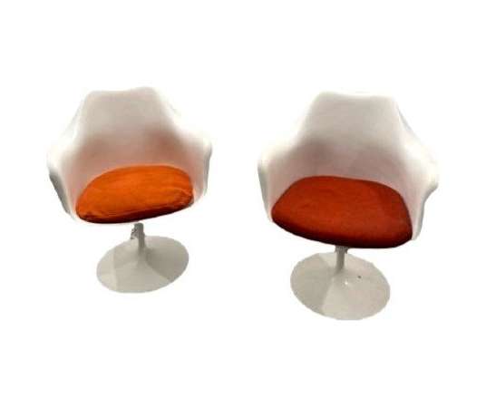 2 Knoll Swivel Tulip Armchair - Design Seats