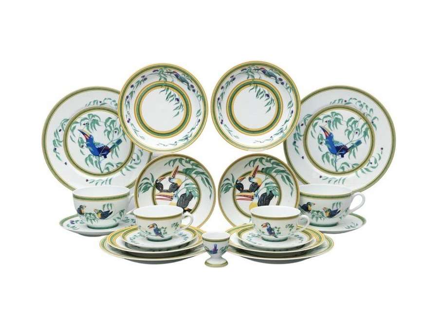 "HERMES " The Toucans:+ Porcelain services of the 20th century.