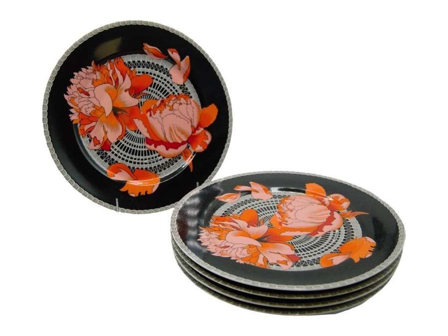 Large Hermes porcelain plates from the 20th century