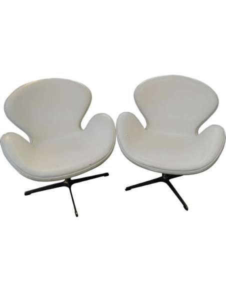Arne Jacobsen, Pair of "Swan" Armchairs, White Leather, XXth - Design Seats-Bozaart