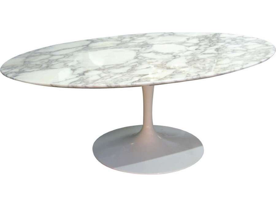 Eero Saarinen: Oval+ marble coffee table from the 20th century