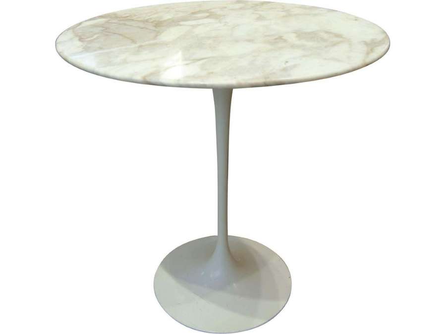 Eero Saarinen: Table guéridon+ en marbre de 20ème siècle