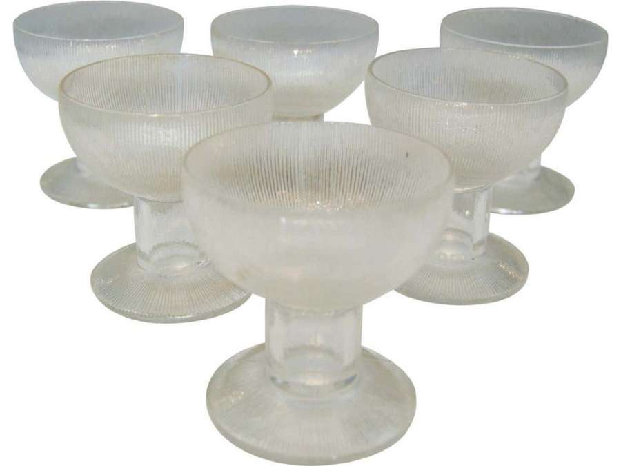 René Lalique (1860-1945), 6 verres du modèle - verres à vin, services verres anciens