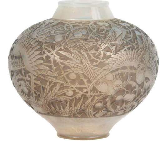 René Lalique (1860-1945) Vase modèle - vases et objets en verre