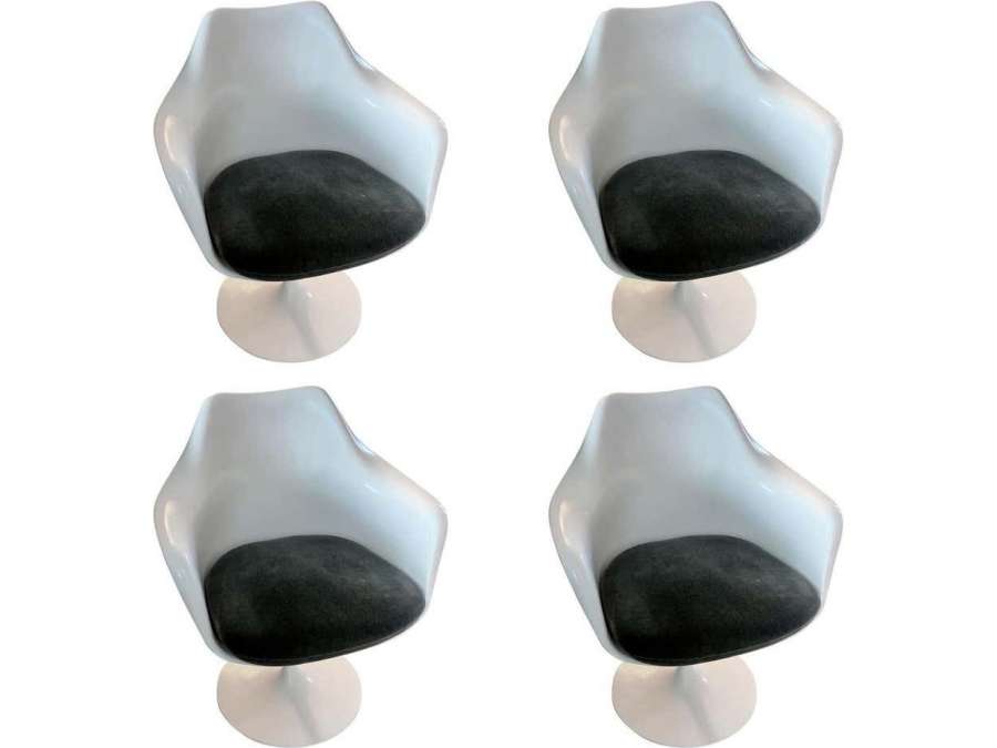 Eero Saarinen : 4 fauteuils tulipe+ en fonte de 20eme siècle