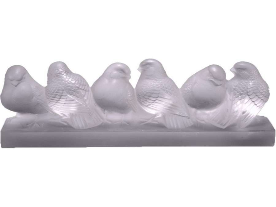 Rene Lalique : Group Of Six Sparrows - vases and glass objects