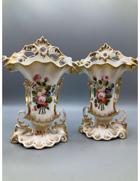 Pair Of Altar Vases In Paris Porcelain. Napoleon III era - religious art objects-Bozaart