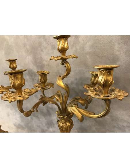 Paire De Candelabres En Bronze Doré d'époque Louis XV Napoléon III - Chandeliers-Candélabres-Bozaart