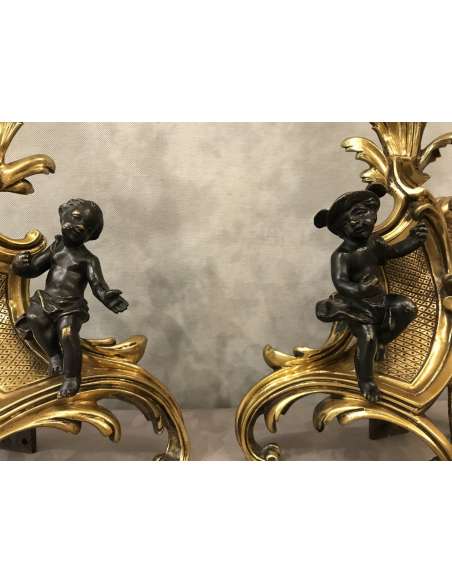 Paire De Chenets En Bronze à Décor De Personnages D’époque 19ème - chenets, accessoires de cheminée-Bozaart