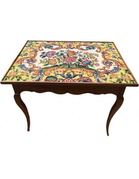 Mid-eighteenth Century Walnut Table - Tables-Bozaart