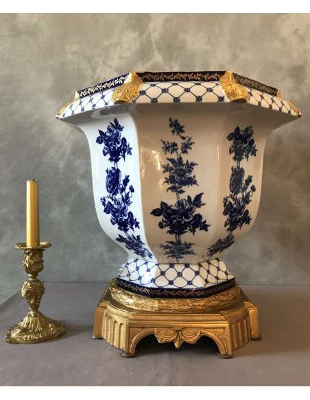 Grand Cache-Pot En Porcelaine Et Bronze D’époque Fin 19 ème - jardinières, cache-pots-Bozaart