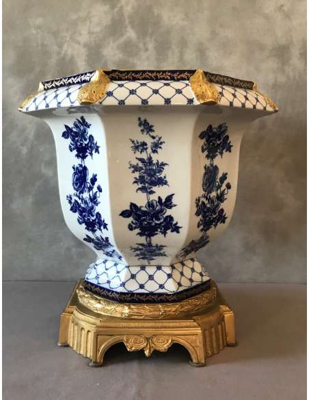 Grand Cache-Pot En Porcelaine Et Bronze D’époque Fin 19 ème - jardinières, cache-pots-Bozaart