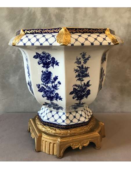 Large Porcelain And Bronze Pot Holder From The Late 19th Century - planters, pot holders-Bozaart