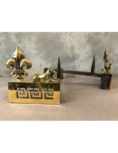 Pair Of Bronze Chenets With Lions From The Early 19th century - chenets, fireplace accessories-Bozaart