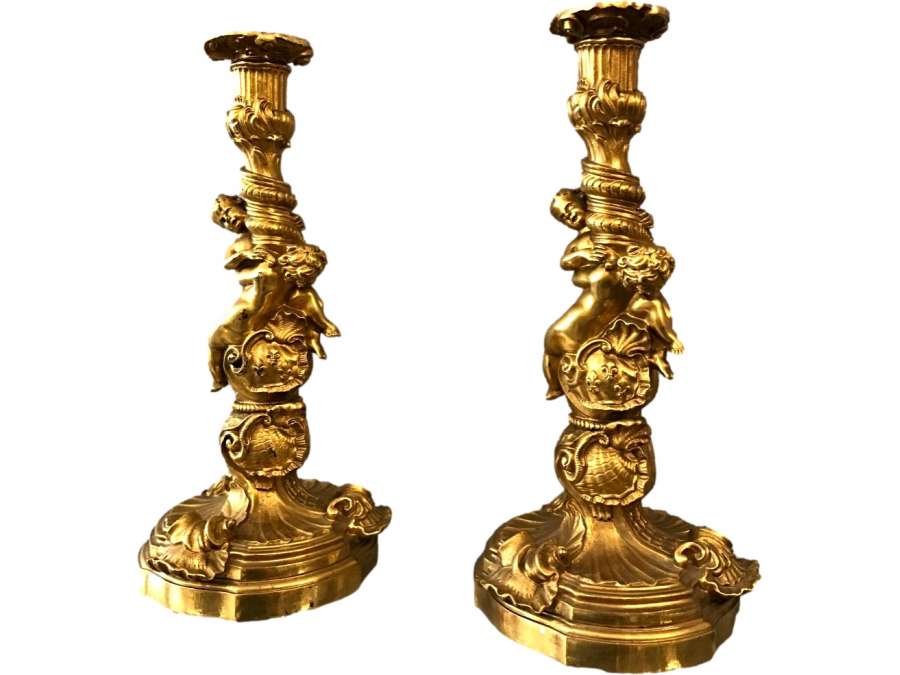 Paire En Flambeaux Louis XV En Bronze Doré D’époque 18ème - Bougeoirs - Flambeaux