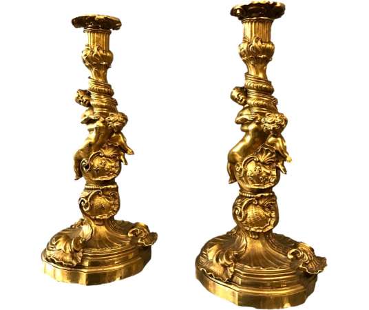 Paire En Flambeaux Louis XV En Bronze Doré D’époque 18ème - Bougeoirs - Flambeaux