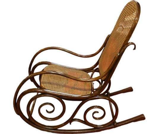 Rocking-chair By The J&j Kohn Brothers in Vienna. - Designer Seats