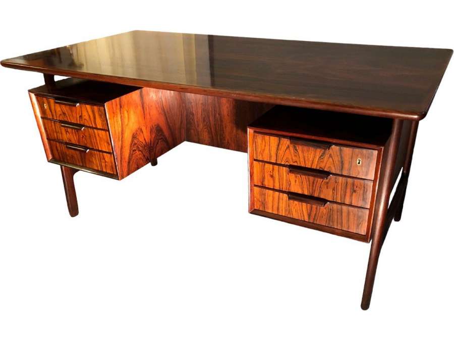 Rosewood Directional Desk, Model 75 Manufacture Omann Jun Denmark