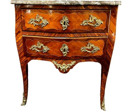 Petite Commode Sauteuse Epoque Louis XV - Commodes