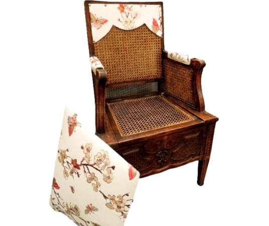 Caned Comfort chair, called pierced chair, Louis XVI era - chairs - stools