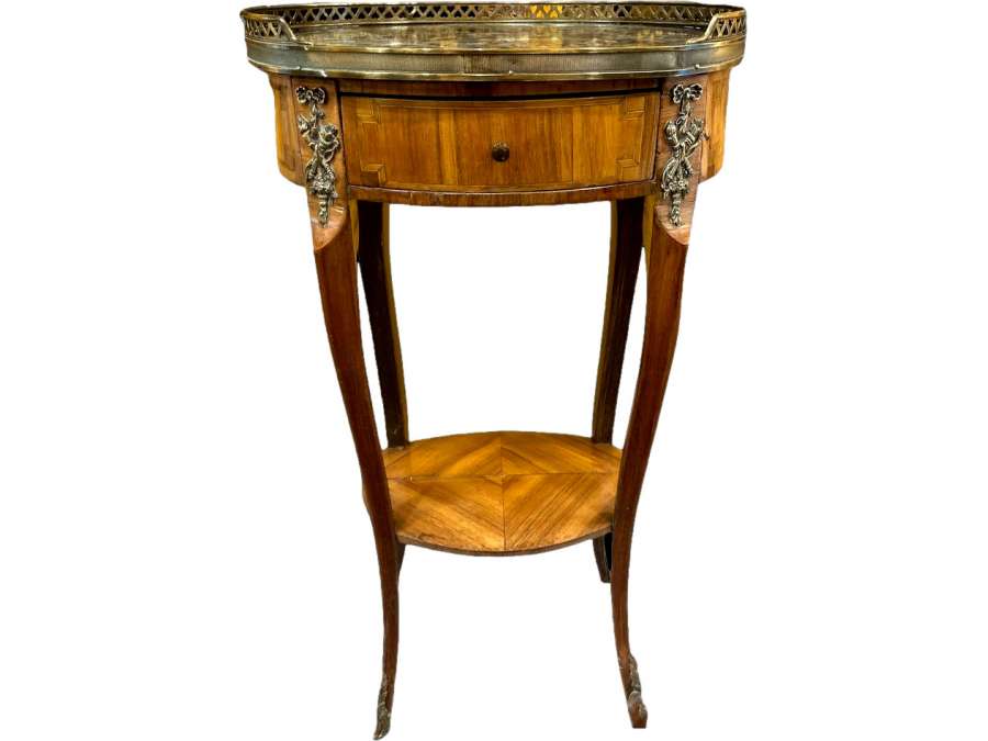 Table De Salon En Marqueterie. Style Transition +Louis XV-Louis XVI. Epoque XIXè Siècle