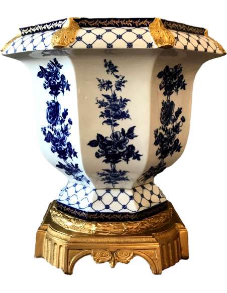 Large Porcelain And Bronze Pot Holder From The Late 19th Century - planters, pot holders-Bozaart