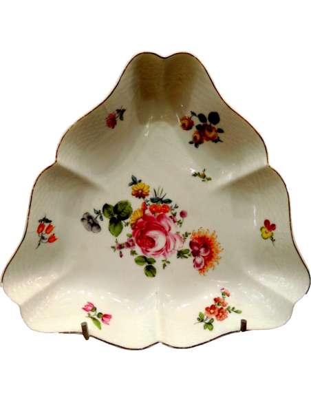 Triangular Cut In The Taste Of Saxony. Porcelain from Herend. Circa 1940 - Porcelain shaped pieces-Bozaart