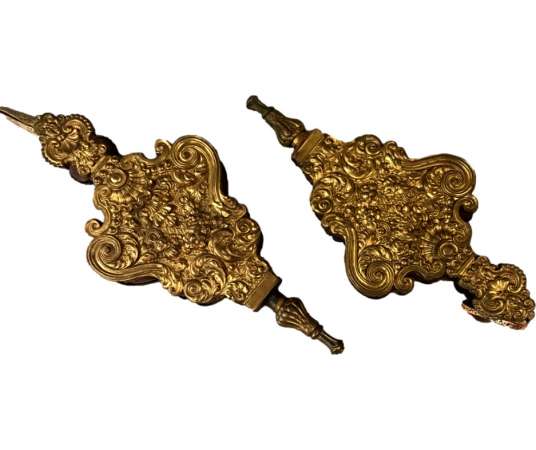 Pair Of Bellows From The Late 17th Century Exceptional Pressed Brass - chenets, fireplace accessories