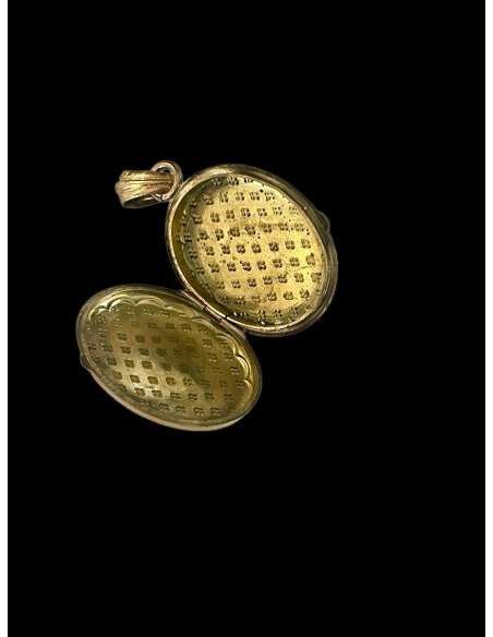 Gold Souvenir Holder Pendant - Pendants - Medallions-Bozaart