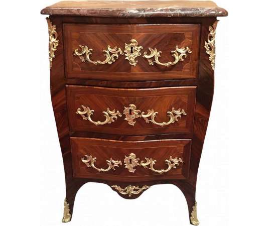 Small Three-sided Curved Parisian Chest of Drawers from the Louis XV Antoine Gosselin period - Dressers
