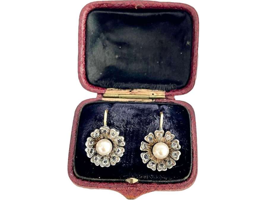 Eglantines gold pearl and diamond earrings