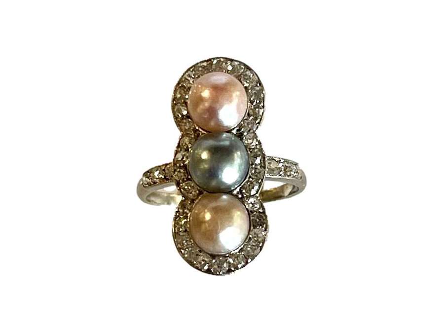 Trilogy Ring Adorned With Three Colored Pearls