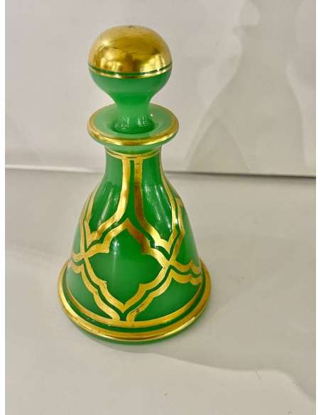 Baccarat: Pair Of Green Opaline Flasks - Opalines, enameled glasses-Bozaart