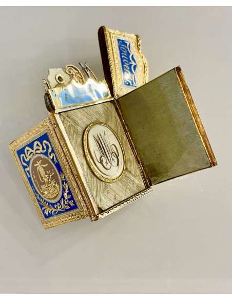 Gold And Enamel Secret Box Of The XVIII Century - boxes, cases, necessary, boxes-Bozaart